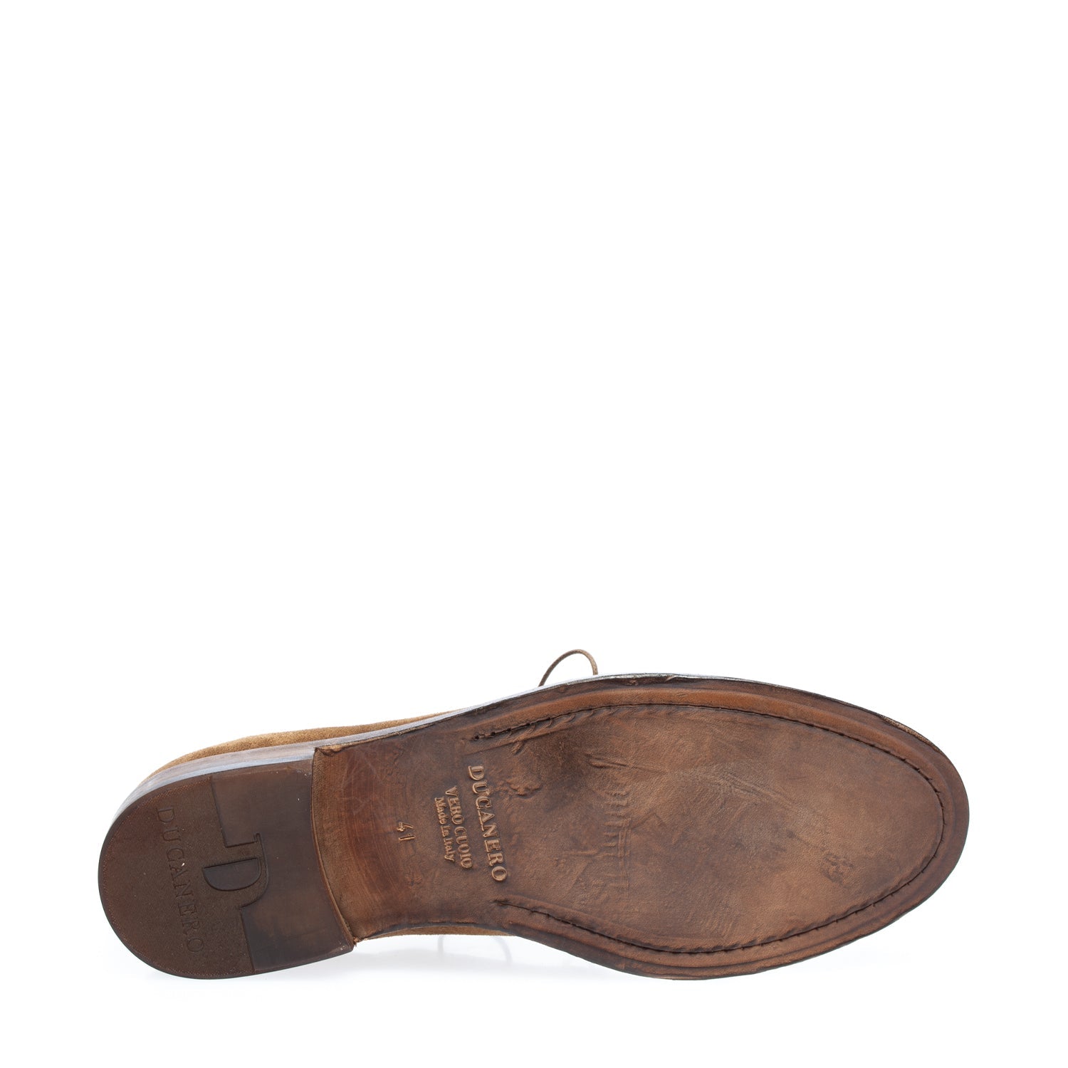 2544 Beer-colored suede lace-up shoe with sack lining.